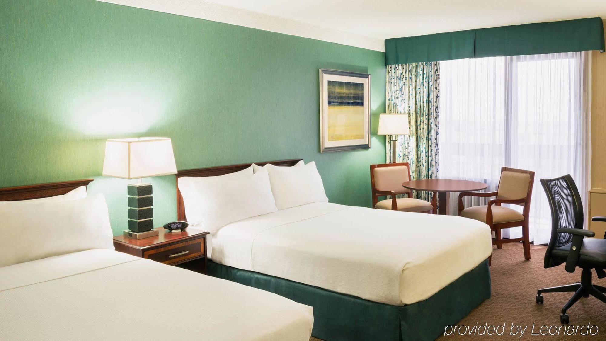 Holiday Inn Toronto - Yorkdale Zewnętrze zdjęcie